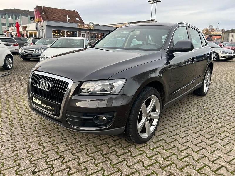 Grau Gebraucht 2011 Audi Q5 Sport SUV | 8.850 € (Fairer Preis) - Bild 1/4