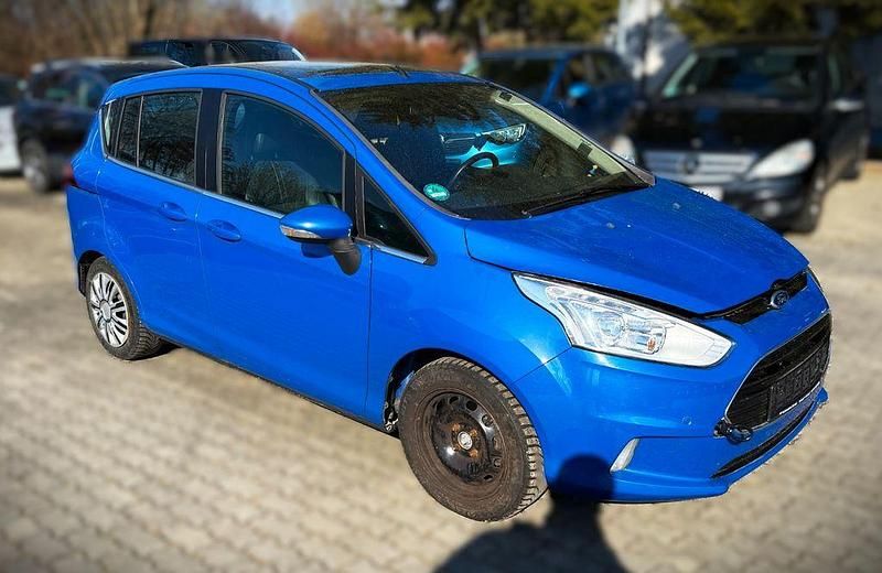 Second-hand Ford B-MAX Titanium 120 CP (88 kW) 2012 Albastru Monovolum