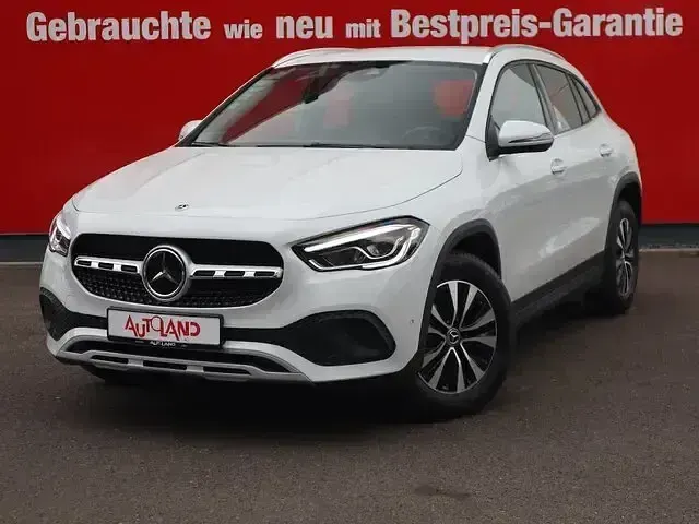 Gebraucht Mercedes GLA200 Style 163 PS (119 kW) 2022 Weiß SUV