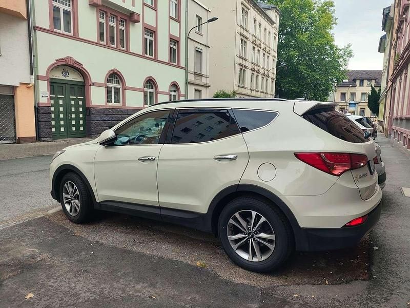 Gelb Gebraucht 2015 Hyundai Santa Fe Style SUV | 12.650 € (Superpreis) - Bild 1/4