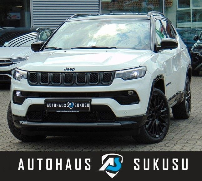Weiß Gebraucht 2023 Jeep Compass SUV | 26.990 € (Guter Preis) - Bild 1/4
