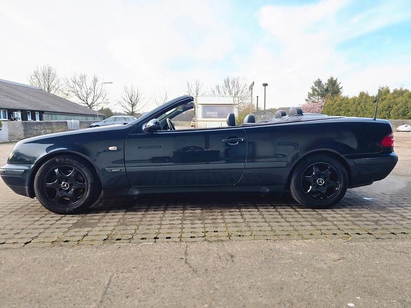 Gebraucht Mercedes CLK320 217 PS (159 kW) 1998 Cabrio