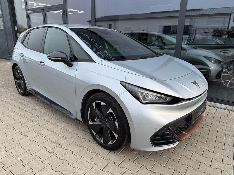 Gebraucht Cupra Born 169 kW (231 PS) 2023 Geysirsilber Kleinwagen