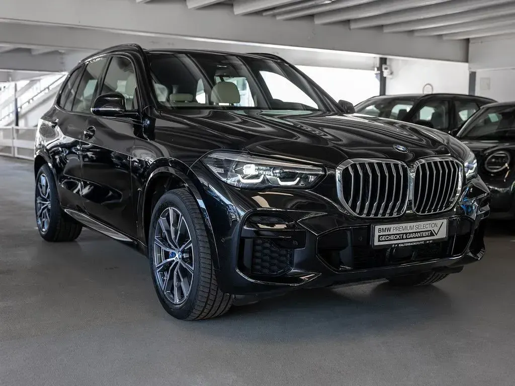 Gebraucht BMW X5 M Sport 333 PS (244 kW) 2022 Schwarz SUV