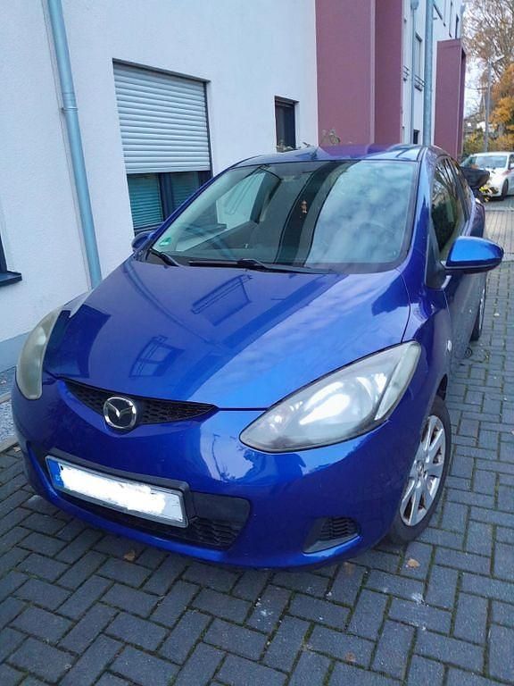Blau Gebraucht 2009 Mazda 2 Limousine | 3.500 € (Etwas zu teuer) - Bild 1/4