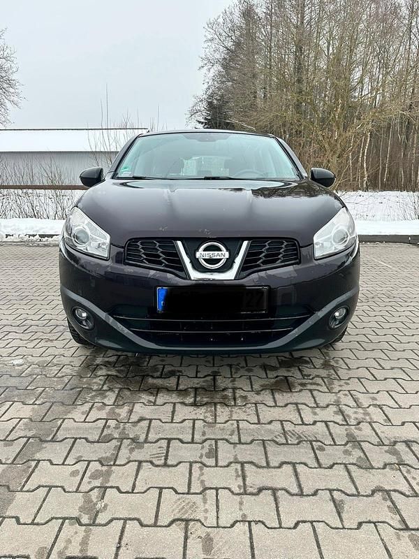 Gebraucht Nissan Qashqai 117 PS (86 kW) 2011 Schwarz SUV