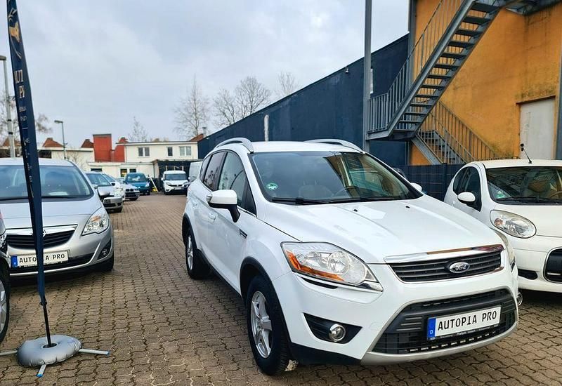 Gebraucht Ford Kuga 140 PS (102 kW) 2012 Weiß SUV