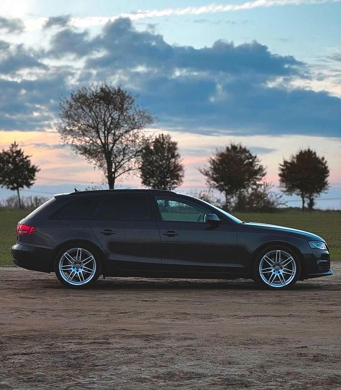 Usata Audi A4 169 CV (124 kW) 2011 Grigio Berlina