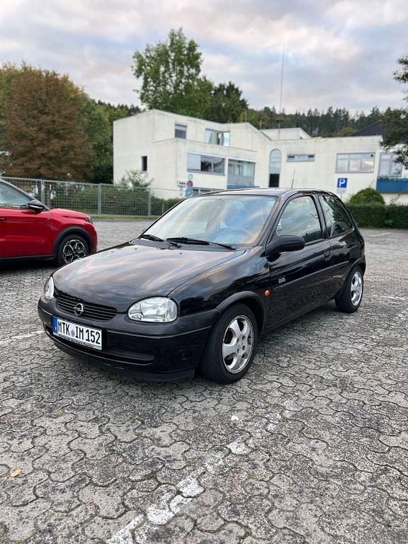 Schwarz Gebraucht 2000 Opel Corsa Edition Limousine | 650 € (Guter Preis) - Bild 1/4