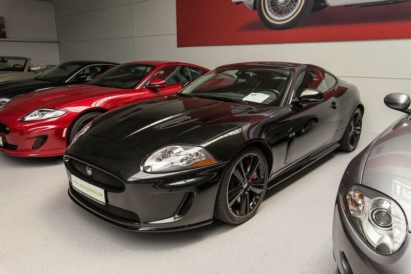 Schwarz Gebraucht 2010 Jaguar XKR Coupé | 54.900 € - Bild 1/4
