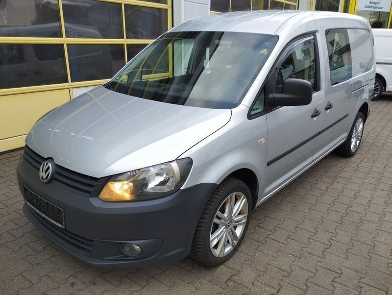Silber Gebraucht 2011 VW Caddy Maxi Van / Kleinbus | 6.400 € (Fairer Preis) - Bild 1/4