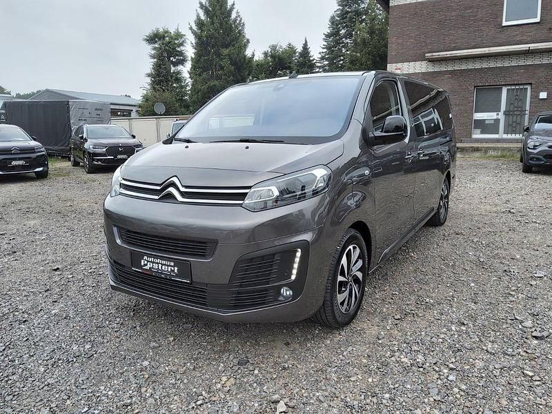 Grau Gebraucht 2023 Citroën Spacetourer Business Class Van / Kleinbus | 36.890 € (Fairer Preis) - Bild 1/4