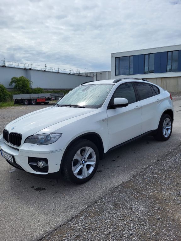 Weiß Gebraucht 2011 BMW X6 Exclusive SUV | 16.200 € (Fairer Preis) - Bild 1/4