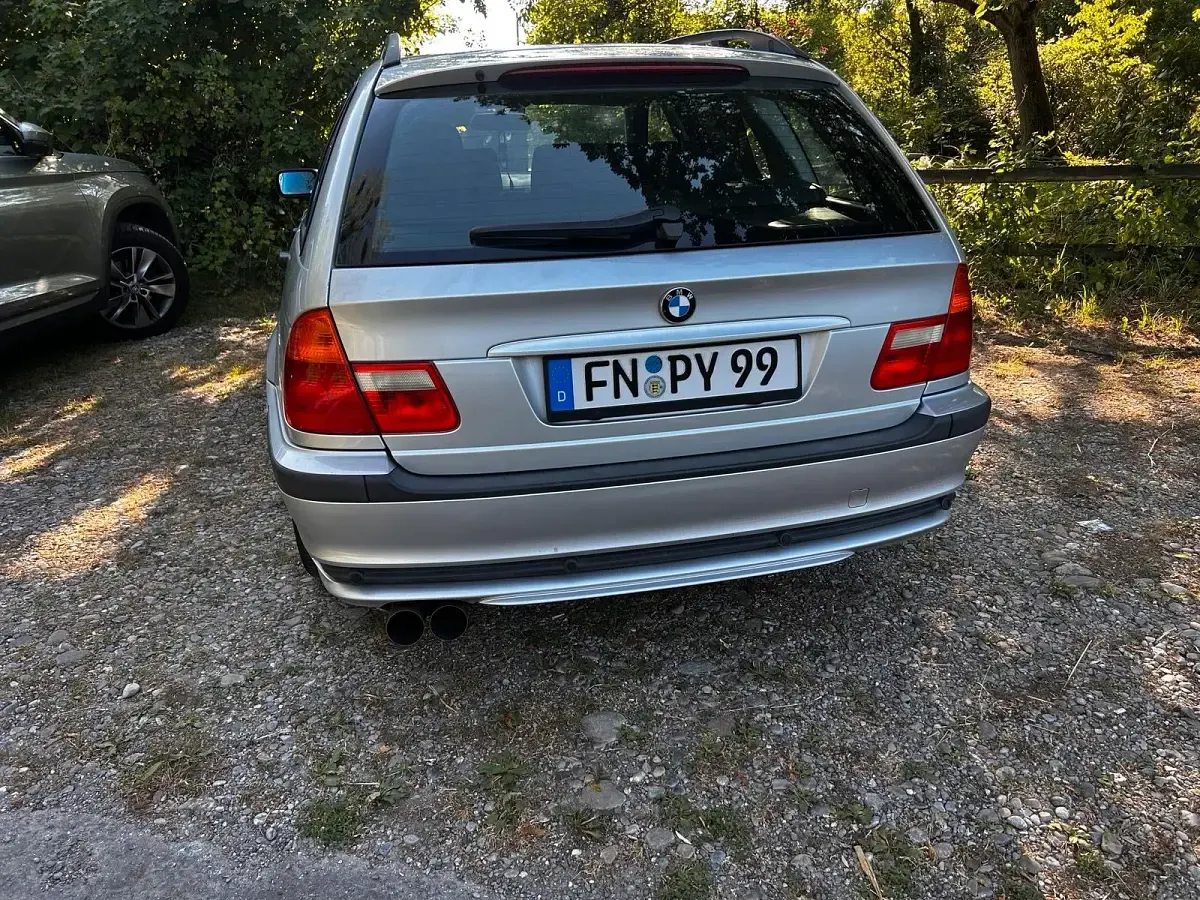 Gebraucht BMW 318 143 PS (105 kW) 2004 Silber Kombi