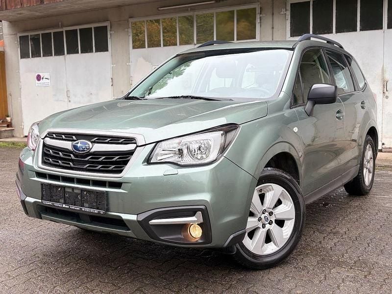 Grün Gebraucht 2017 Subaru Forester Active SUV | 14.990 € (Guter Preis) - Bild 1/4