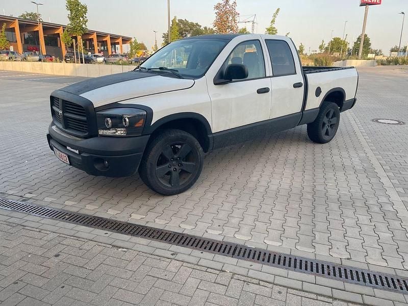 Gebraucht Dodge Magnum 238 PS (175 kW) 2006 Weiß SUV