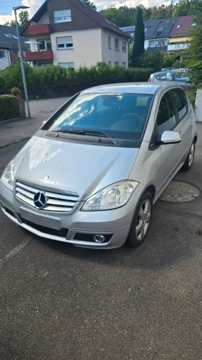 Gebraucht Mercedes A160 95 PS (69 kW) 2009 Silber Van / Kleinbus