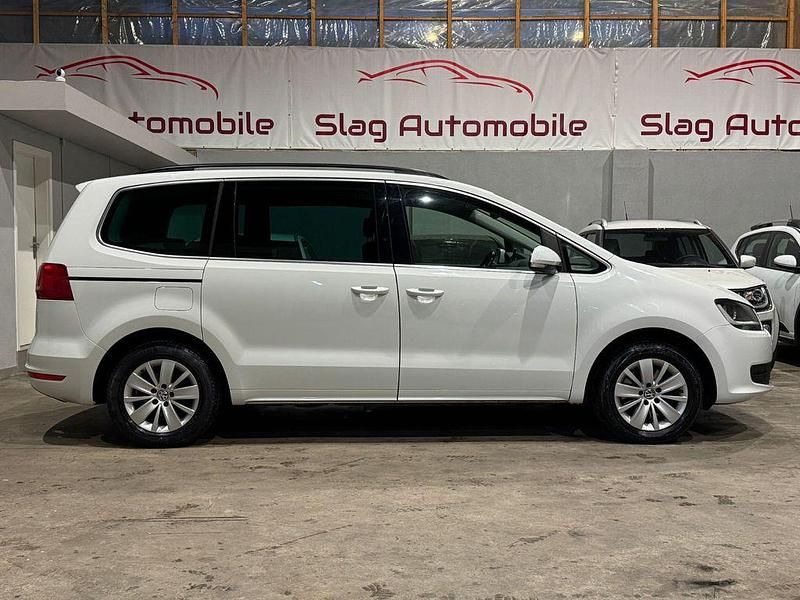 Gebraucht VW Sharan Comfortline 150 PS (110 kW) 2015 Weiß Van / Kleinbus