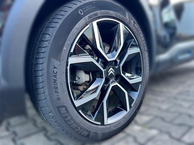 Gebraucht Citroën e-C4 Feel 100 kW (136 PS) 2024 Lackierung schwarz perla nera/ SUV