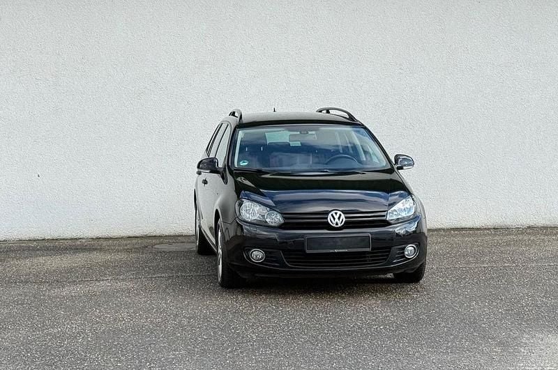 Gebraucht VW Golf VI Match 122 PS (89 kW) 2013 Schwarz Kleinwagen