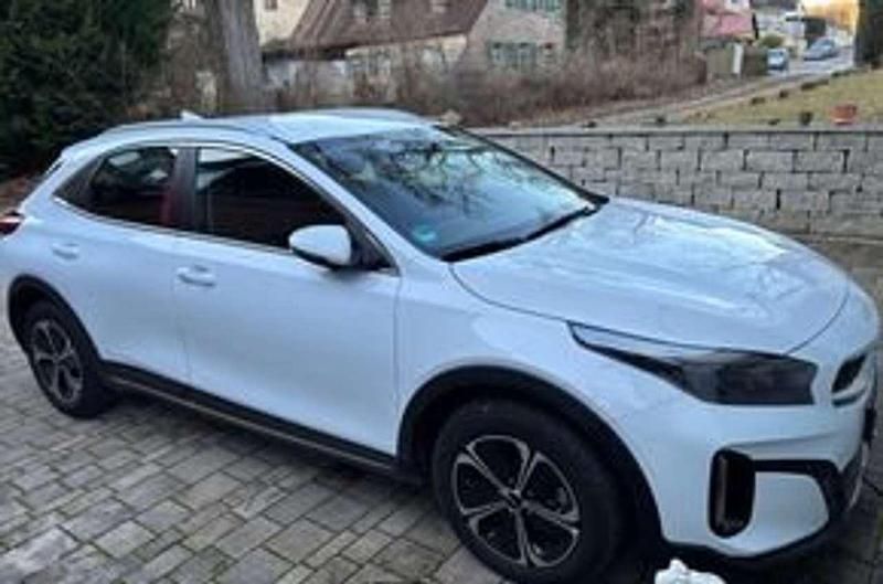 Weiß Gebraucht 2022 Kia XCeed Vision SUV | 18.900 € (Fairer Preis) - Bild 1/4