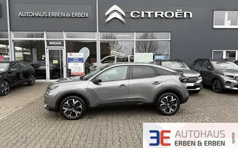 Neu Citroën C4 145 PS (106 kW) 2025 Grau Limousine