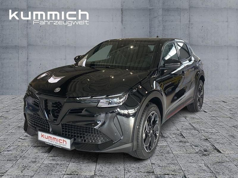Schwarz Neu 2025 Alfa Romeo Junior SUV | 39.650 € - Bild 1/4