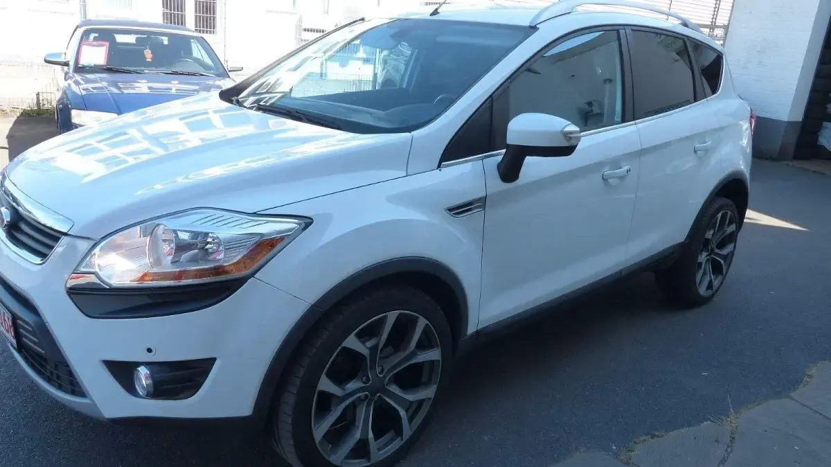 Gebraucht Ford Kuga Titanium 200 PS (147 kW) 2009 Weiß SUV