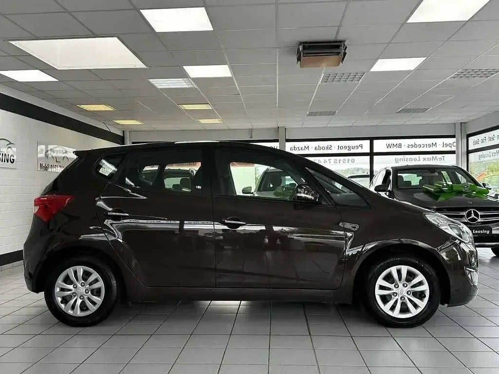 Gebraucht Hyundai ix20 Style 125 PS (91 kW) 2017 Braun Kleinwagen