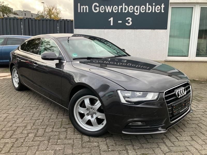 Grau Gebraucht 2015 Audi A5 Sportback Ambition Coupé | 11.400 € (Superpreis) - Bild 1/4