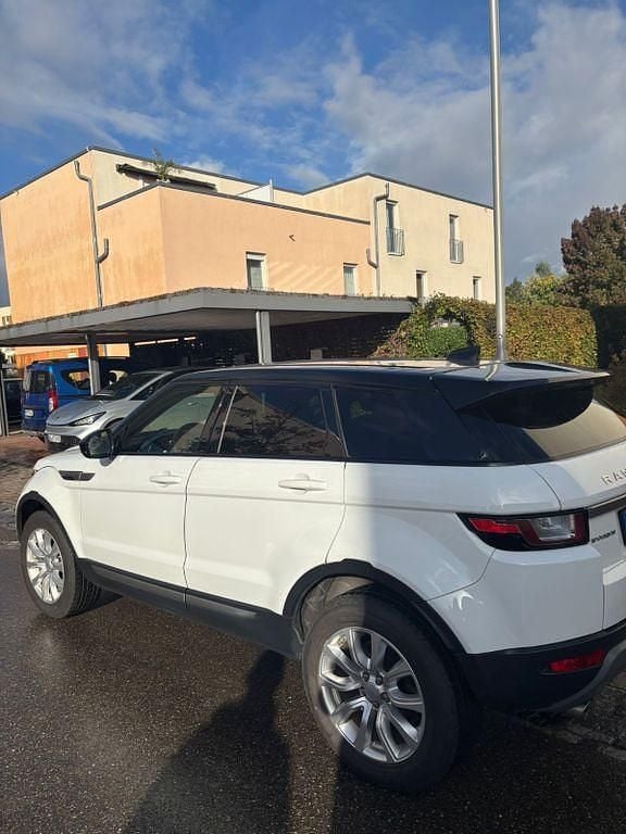 Weiß Gebraucht 2017 Land Rover Range Rover evoque HSE SUV | 20.900 € (Fairer Preis) - Bild 1/4