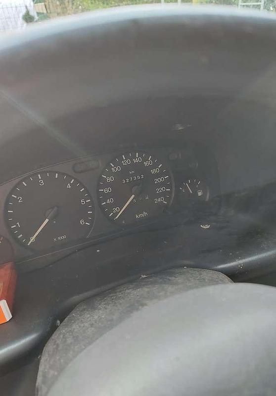 Gebraucht Ford Transit 125 PS (91 kW) 2003 Rot Kombi