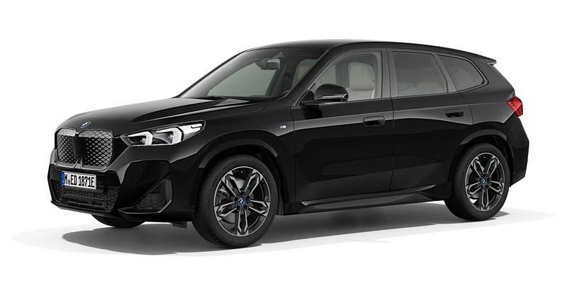 Schwarz Gebraucht 2024 BMW iX1 Luxury Line SUV | 48.594 € (Teuer) - Bild 1/4