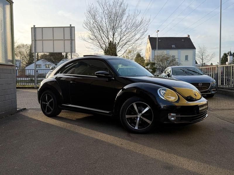 Gebraucht VW Beetle Design 105 PS (77 kW) 2012 Schwarz Kleinwagen