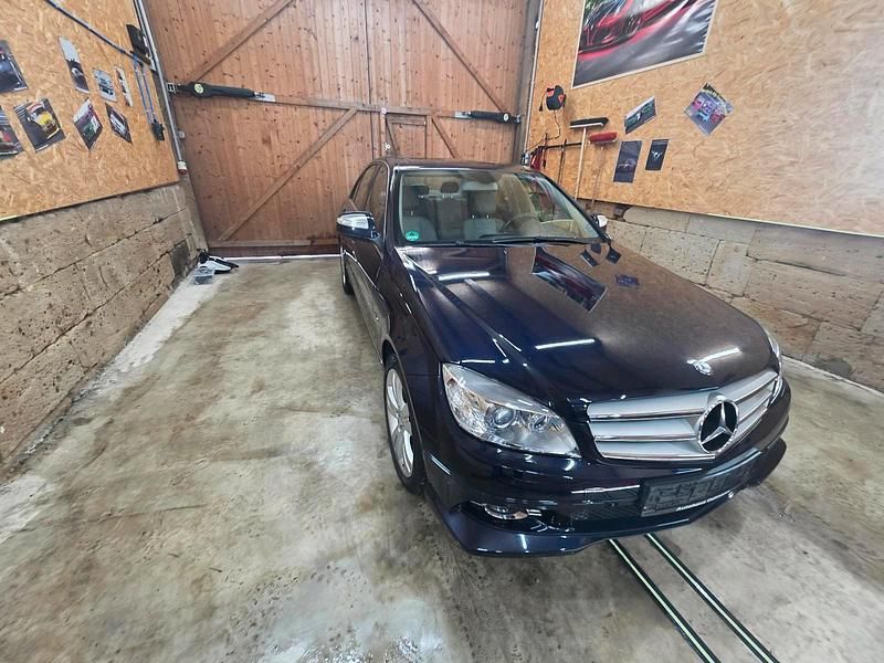 Blau Gebraucht 2007 Mercedes C280 Limousine | 7.995 € (Guter Preis) - Bild 1/4