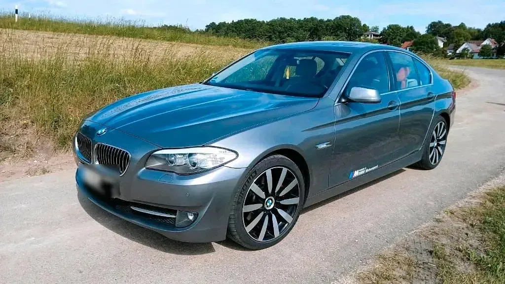 Gebraucht BMW 525 204 PS (150 kW) 2010 Grau Limousine