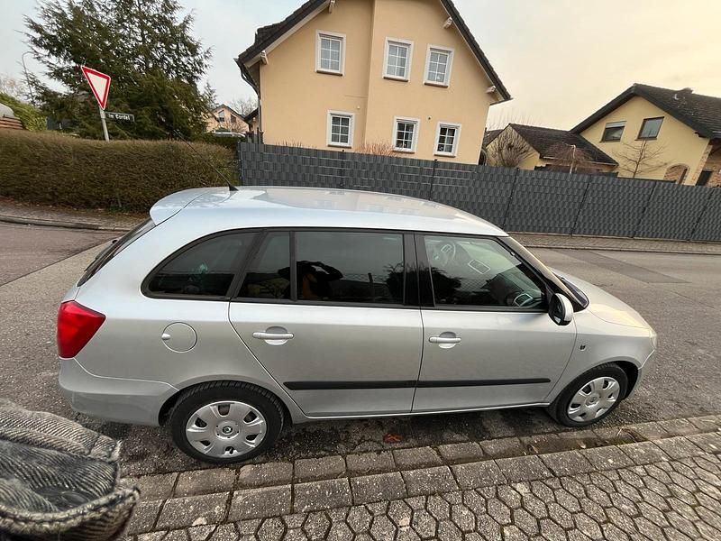 Gebraucht Skoda Fabia 70 PS (51 kW) 2008 Silber Kombi