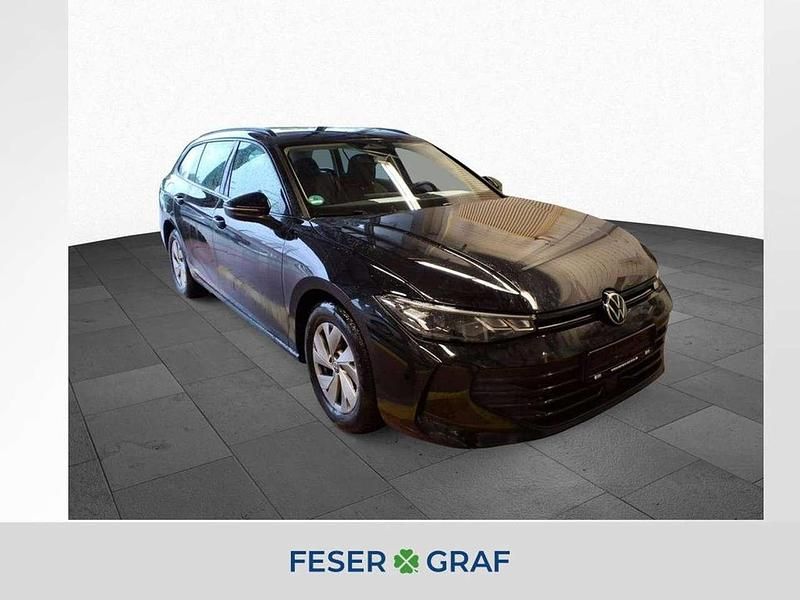Grenadillschwarz metallic Gebraucht 2025 VW Passat Kombi | 29.350 € (Guter Preis) - Bild 1/4