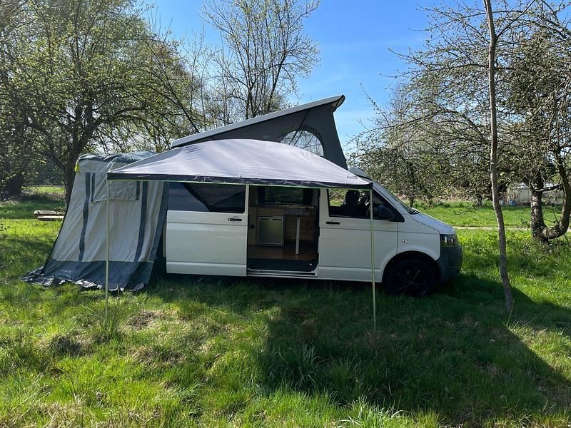 Weiß Gebraucht 2012 VW T5 Van | 20.000 € - Bild 1/4