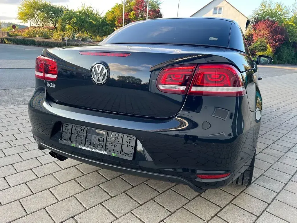 Usata VW Eos Comfortline 122 CV (89 kW) 2012 Nero Cabrio