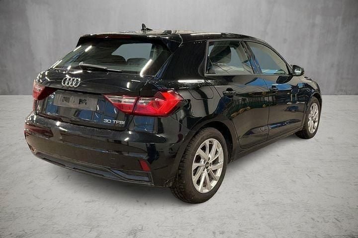 Schwarz metallic Gebraucht 2023 Audi A1 Sportback Advanced Kleinwagen | 21.770 € (Fairer Preis) - Bild 1/4