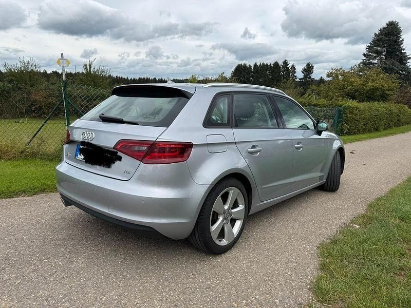 Gebraucht Audi A3 Ambition 150 PS (110 kW) 2015 Silber Limousine
