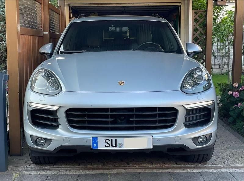 Gebraucht Porsche Cayenne 262 PS (192 kW) 2015 Silber SUV