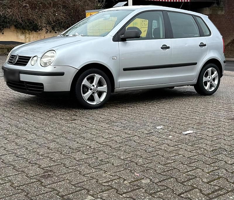 Gebraucht VW Polo 66 PS (48 kW) 2002 Silber Limousine