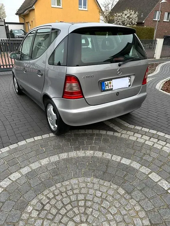 Gebraucht Mercedes A160 Elegance 102 PS (75 kW) 1998 Silber Kleinwagen