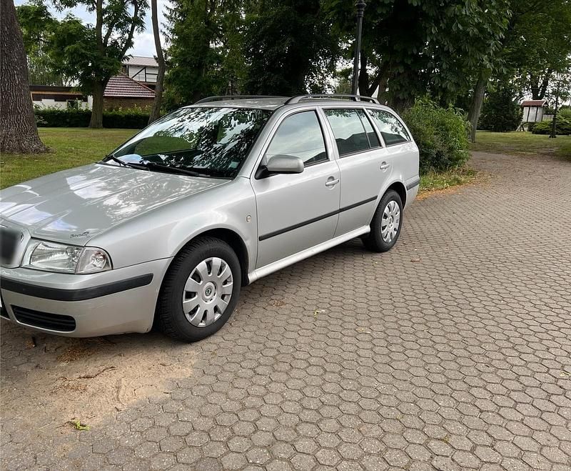 Gebraucht Skoda Octavia 90 PS (66 kW) 2004 Silber Kombi
