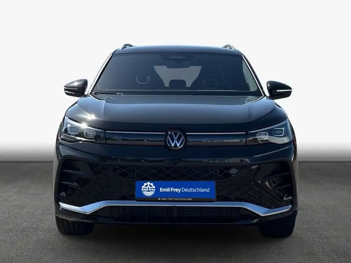 Neu VW Tiguan R-line 150 PS (110 kW) 2026 Uranograu SUV