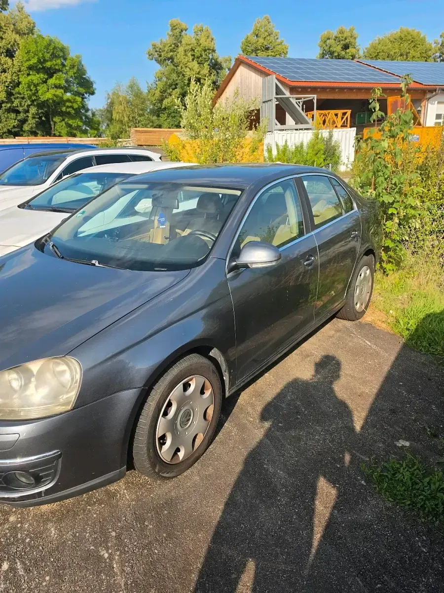 Gebraucht VW Jetta 140 PS (102 kW) 2007 Limousine