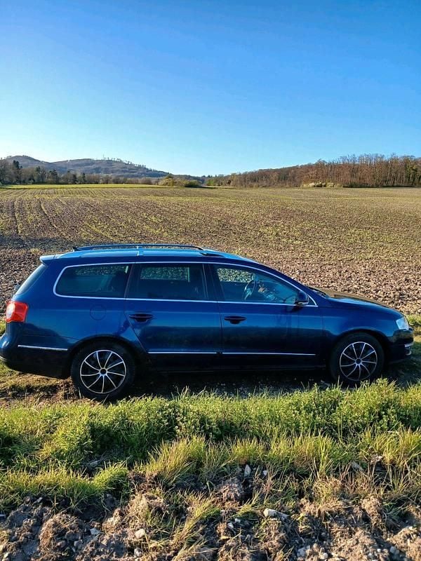 Gebraucht VW Passat 140 PS (102 kW) 2008 Blau Kombi