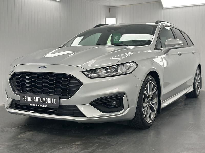 Polarsilber metallic Gebraucht 2019 Ford Mondeo ST-Line Kombi | 15.900 € (Fairer Preis) - Bild 1/4